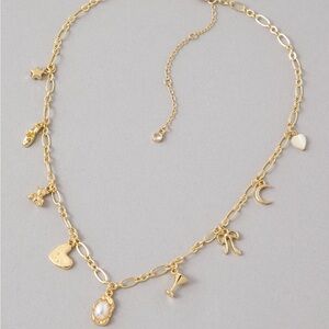 NWOT Gold Dainty Charm Necklace
